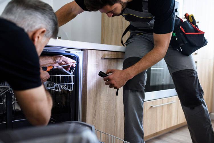 When Should You Schedule a Dishwasher Repair Service?  